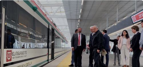 Inaugura AMLO el primer tramo del tren insurgente México-Toluca