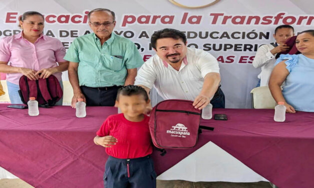 Arranca la entrega de mochilas escolares en Macuspana, el Gobierno municipal inicia el programa “Educación para la Transformación”