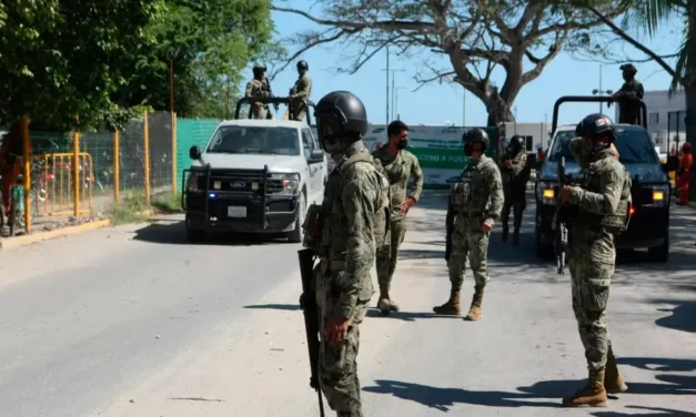 ENTRA CONVOY DE HOMBRES ARMADOS AL MUNICIPIO DE TACOTALPA Y HACEN DETONACIONES