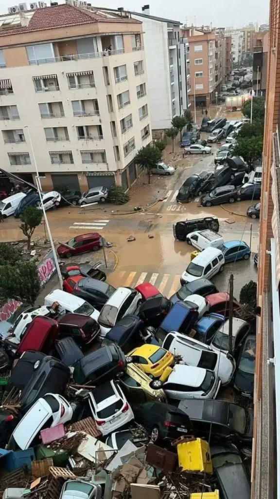 #ESPAÑA, EL RECUENTO DE LOS DAÑOS; LA “DANA” DEJA 60 MUERTOS y DESTRUCCIÓN